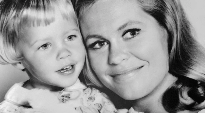 Bewitched Star Erin Murphy, 61, Shares No-Makeup Photo to Set the Record Straight on Facelift Rumors